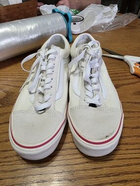 White  Vans "Off The Wall" Low-Top Men's  Skate Shoes Size 8